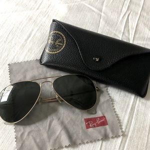 Ray Ban Aviator classic style with cloth & case